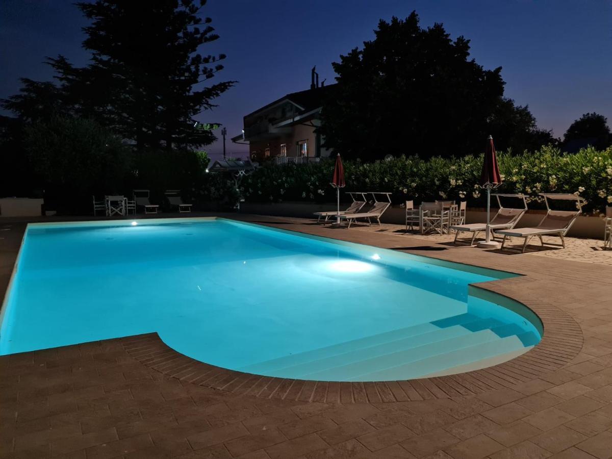 Pensjonat Le Bisceglie Albanella Zewnętrze zdjęcie