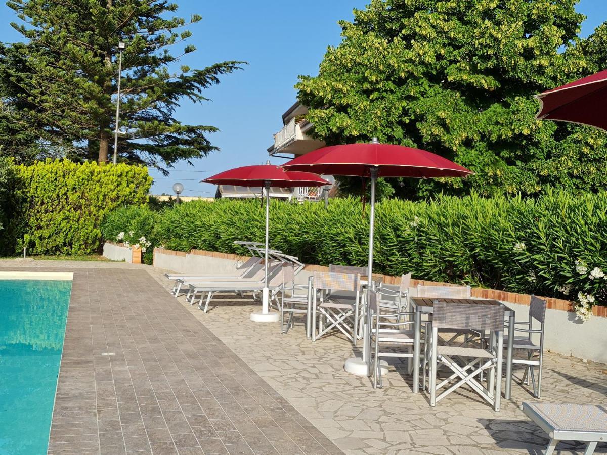 Pensjonat Le Bisceglie Albanella Zewnętrze zdjęcie